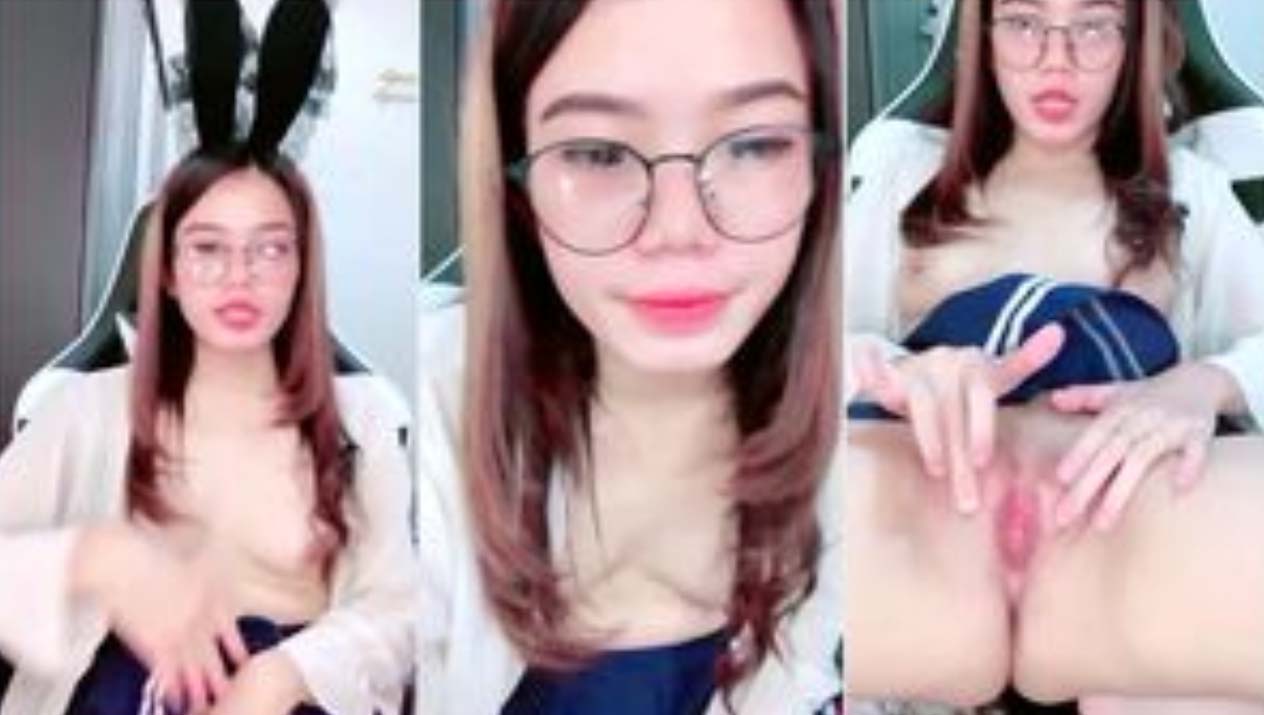 Bokep Live – Memek Pink Miss Shabi