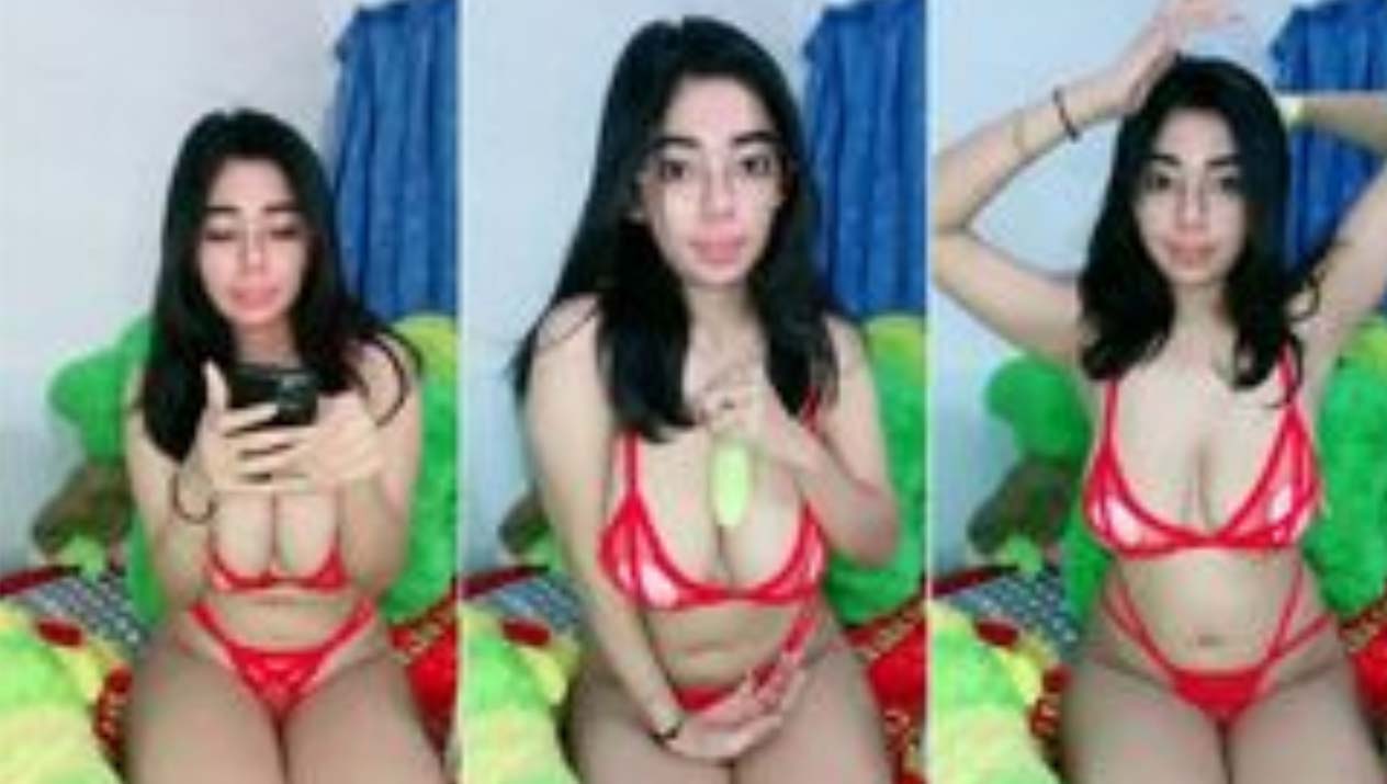 Bokep Live – Miss Icha Mainin Timun di Lubang Kemem
