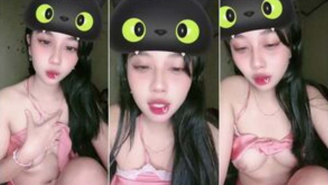 Bokep Live Mango – Miss Cherry Tambah Cantik Omek Dildo Dong