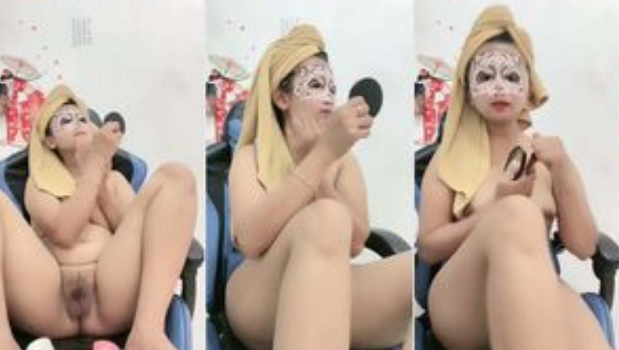 Bokep Live Dream – Sebelum Omek Tante Amira Mandi Dulu