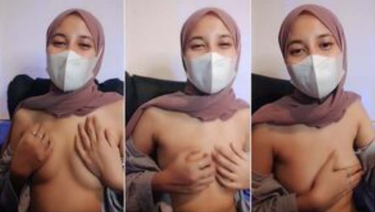Bokep Jilbab – Ukhti Remas Toket Mungil Hot